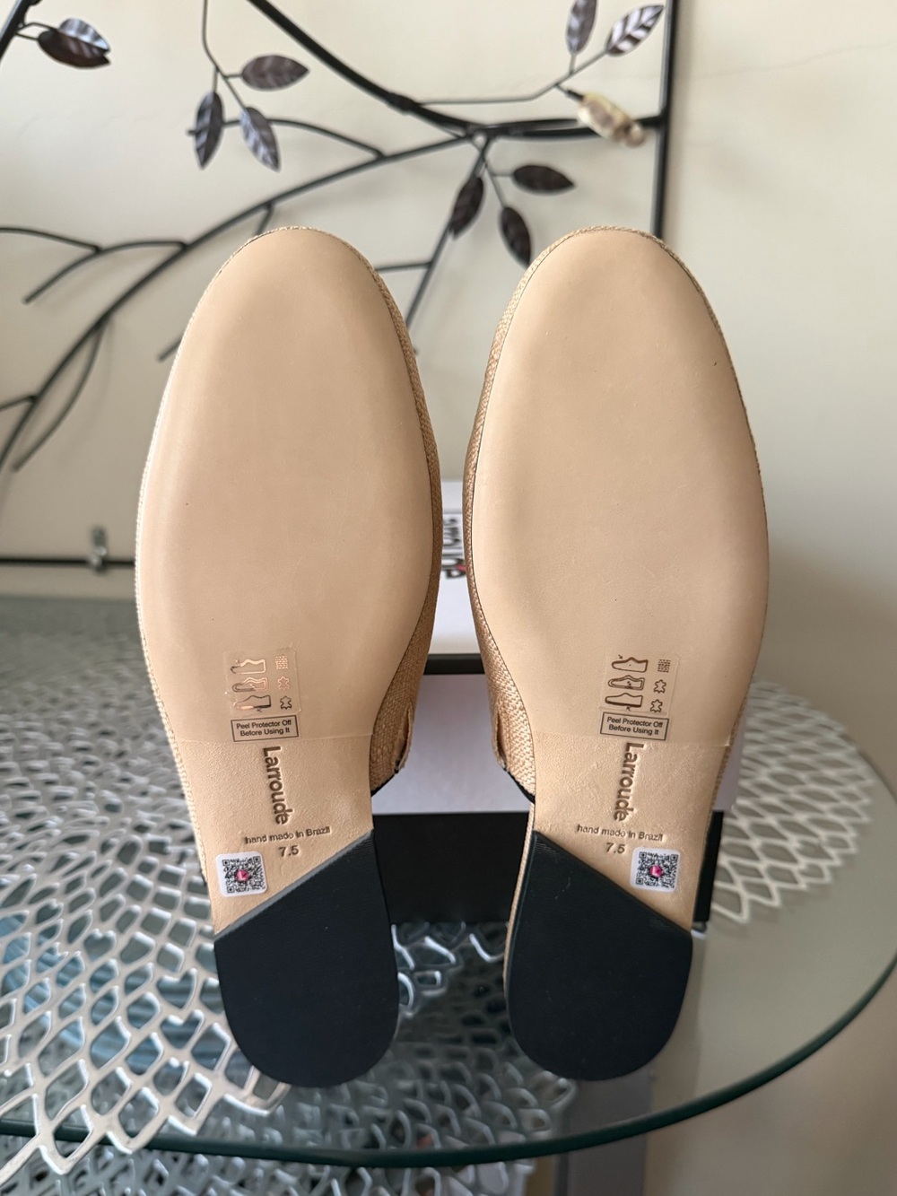 Larroude Venice Flat Mule In Beige Raffia and Leather w Black Trim Size 7.5 NIB - Picture 16 of 16